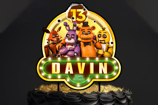 Personalisierter 3D-gedruckter Five Nights at Freddy's Cake Topper – ideal für Geburtstage und Partys im FNaF-Stil!