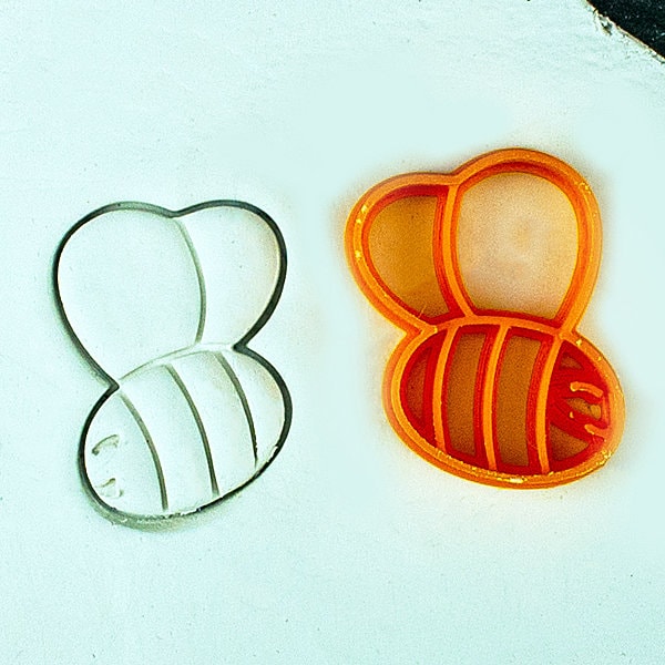 Butterfly and Bee Gingerbread Cookie Cutter Set - Precision-Cut, Butterfly (6 cm x 4 cm/ 2.36" x 1.57") and Bee (4 cm x 4 cm /1.57" x 1.57")