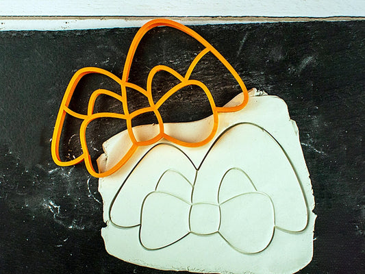 Bunny Ear Gingerbread Cookie Cutter - Precision-Cut, 5.91" x 3.94" (15 cm x 10 cm) - Exclusive Mold for Crafting Delightful Cookies