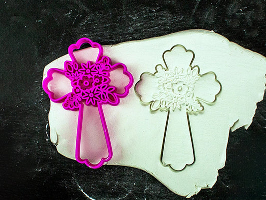 Cross-shaped Gingerbread Cookie Cutter - Precision-Cut, 2.75" x 3.94" (7 cm x 10 cm) - Exclusive Mold for Crafting Delightful Cookies