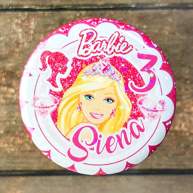 Vlastní narozeninový odznak Barbie | Personalizovaný špendlík pro Barbie | Tlačítko oslavy