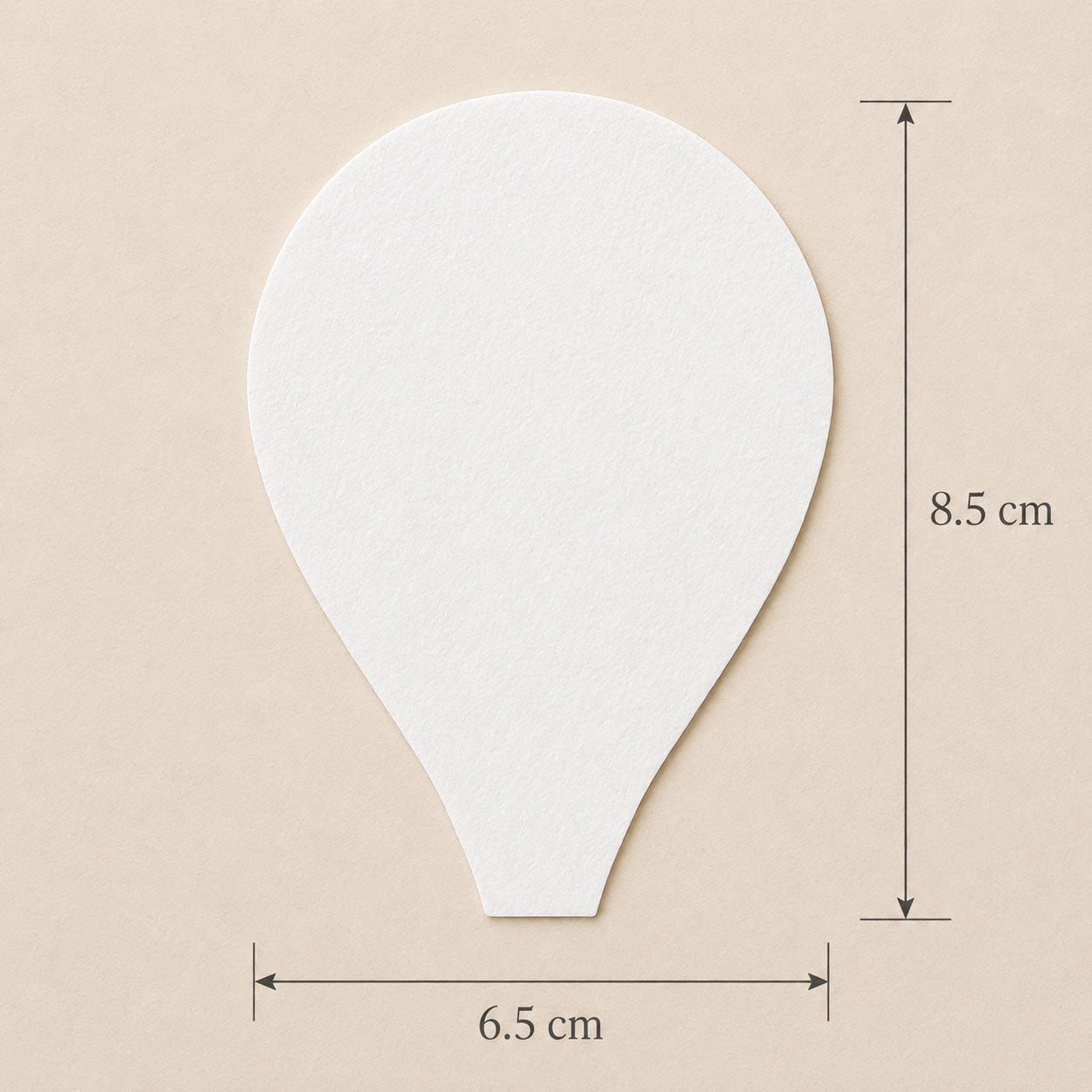 White wafer paper balloon-shaped segment size guide showing 6.5 cm width and 8.5 cm height